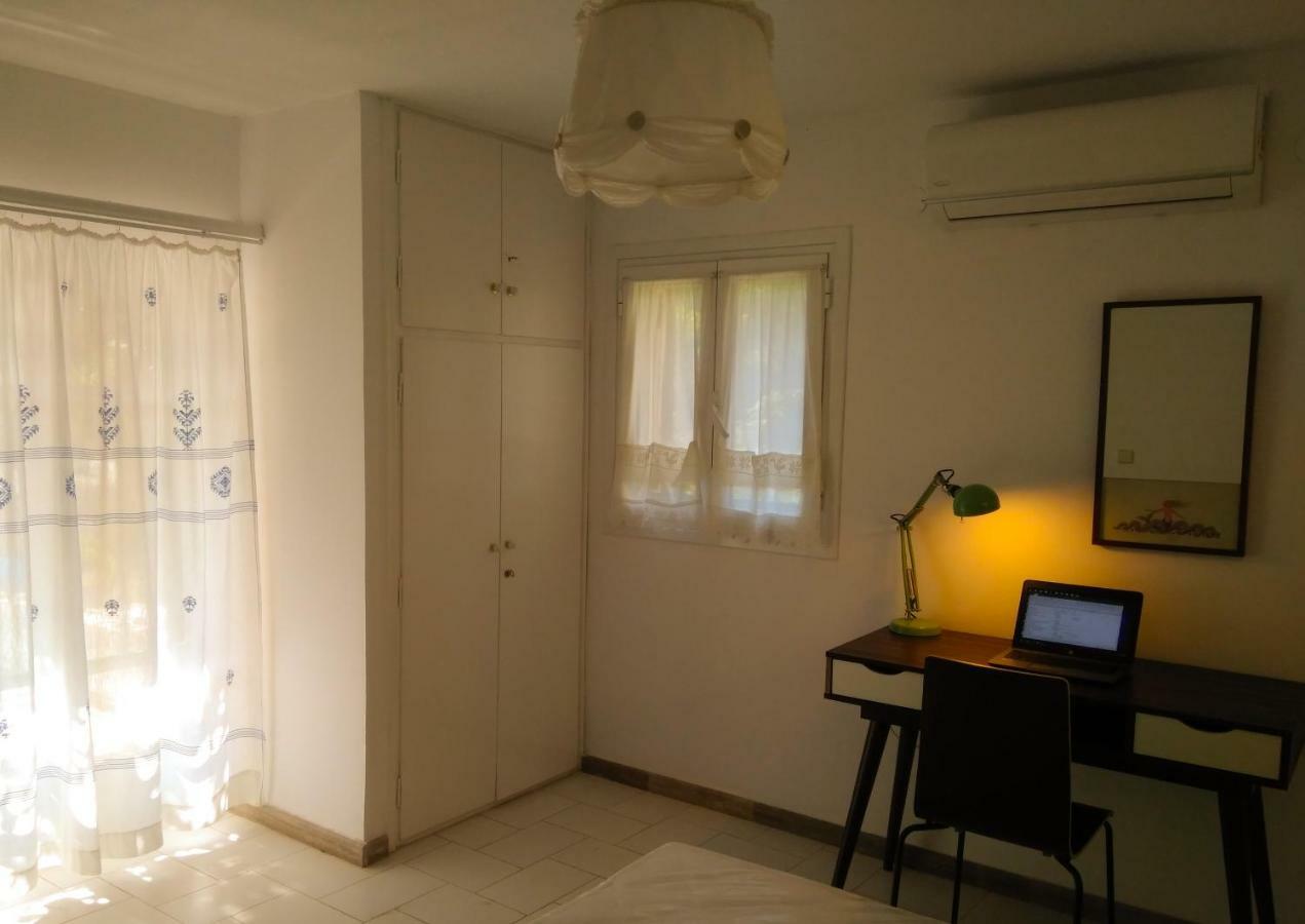 House With Garden Near The Sea Apartment Agia Efimia Екстериор снимка